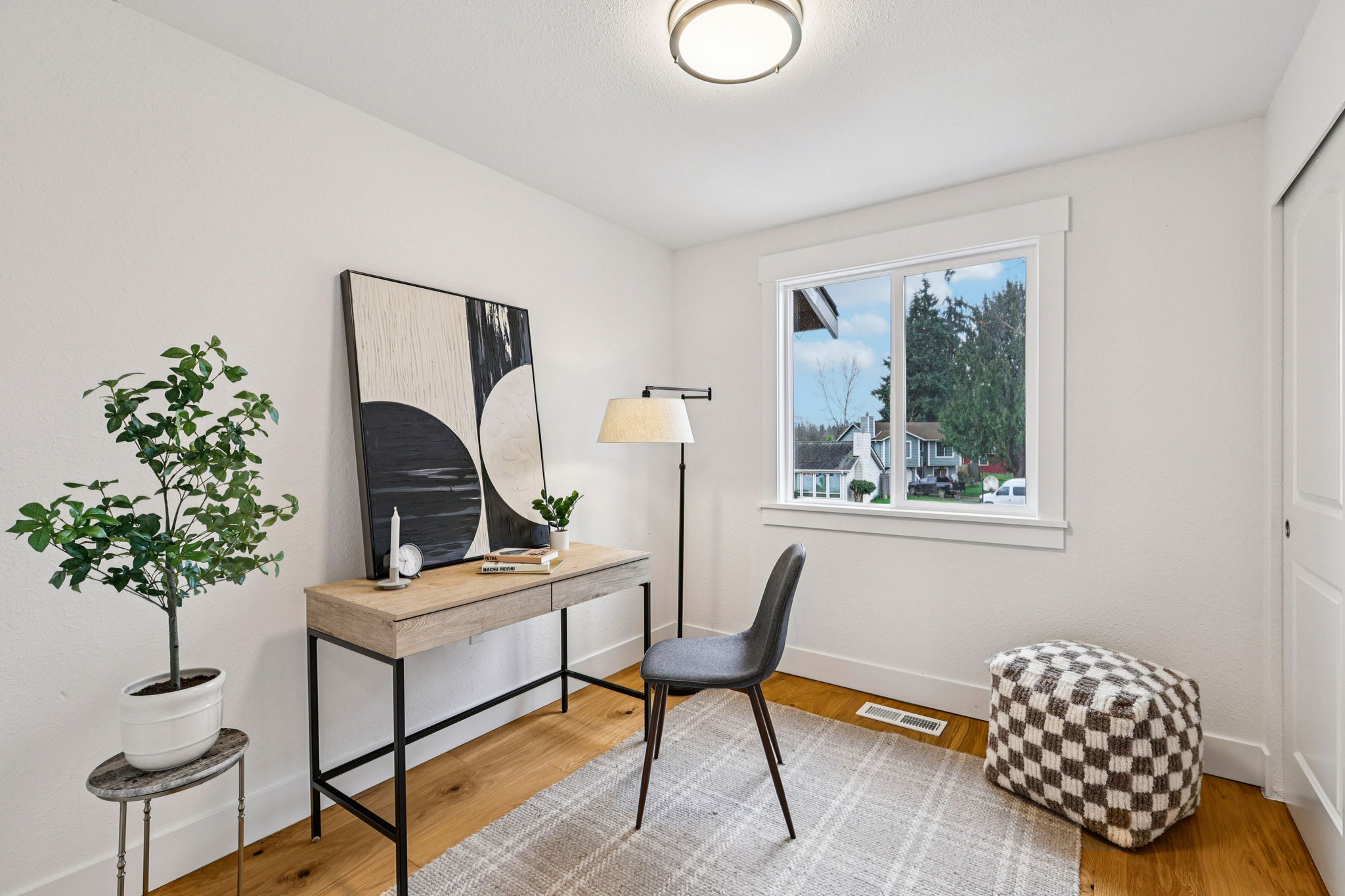 SW 348th St-L1702-026