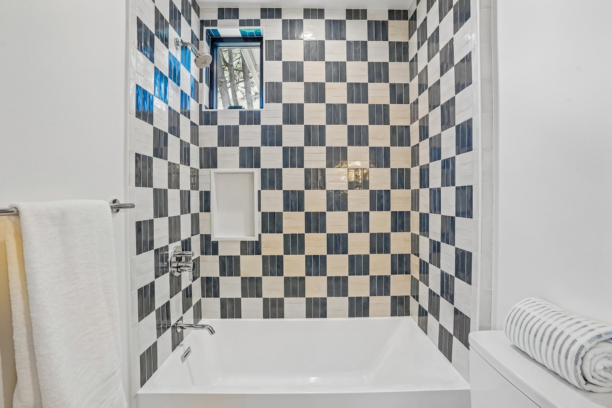 - 17003 Haas Ave-S2106-040.jpg