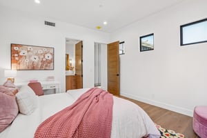 - 17003 Haas Ave-S2106-038.jpg