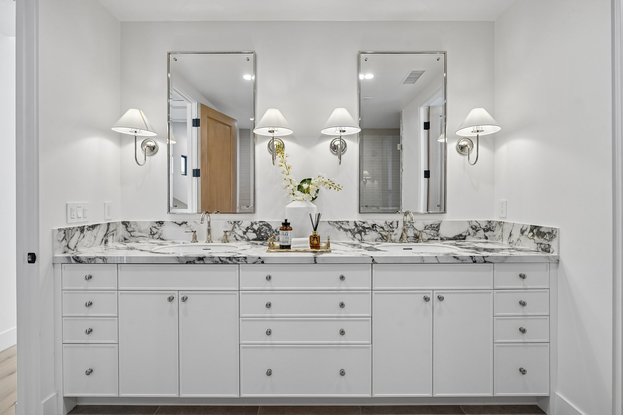 - 17007 Haas Ave-S2206-044.jpg