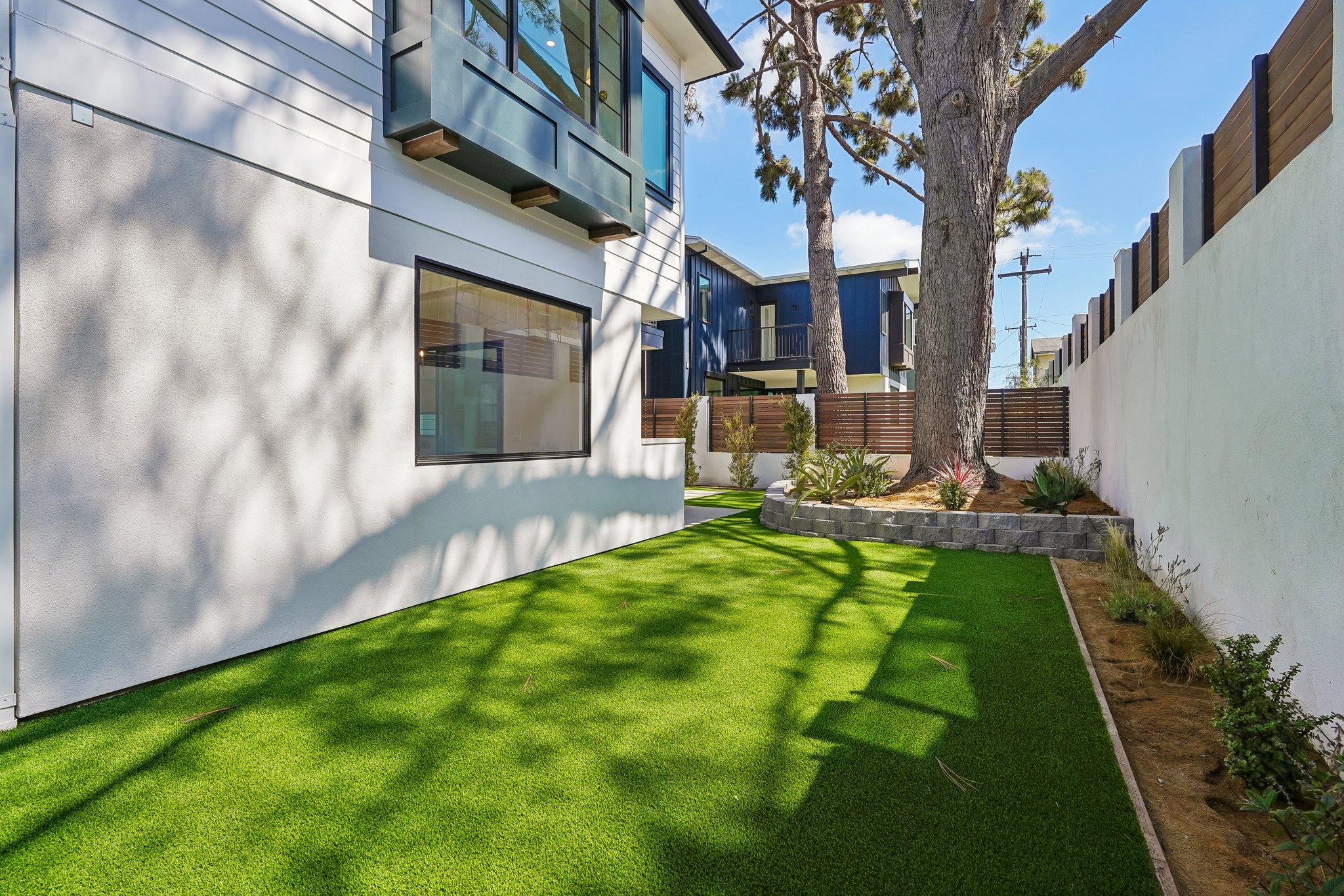 - 17007 Haas Ave-S2206-060.jpg