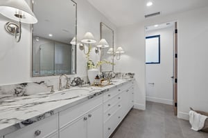 - 17007 Haas Ave-S2206-043.jpg
