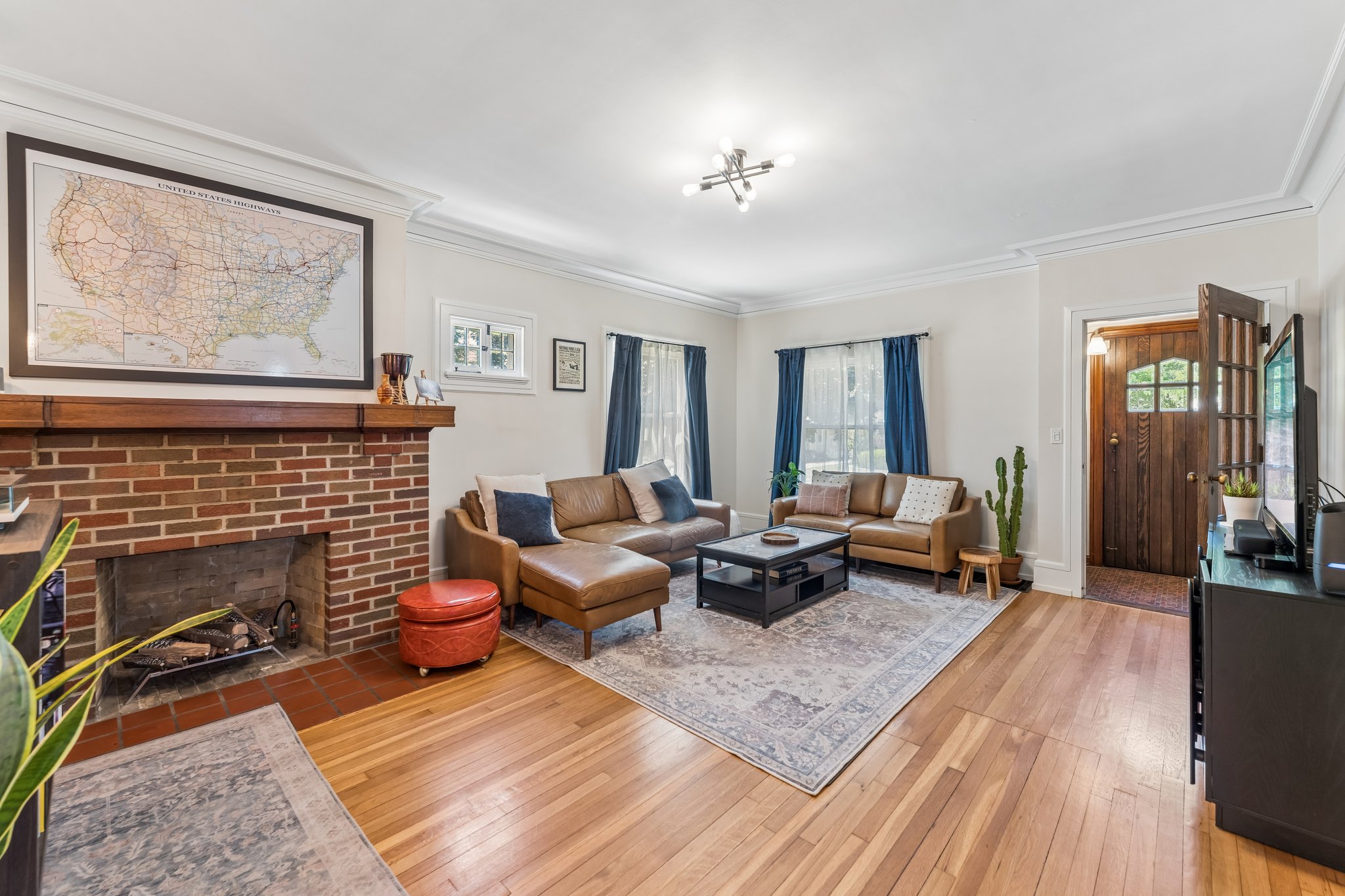 Bradgate Ave-S0508-006.jpg