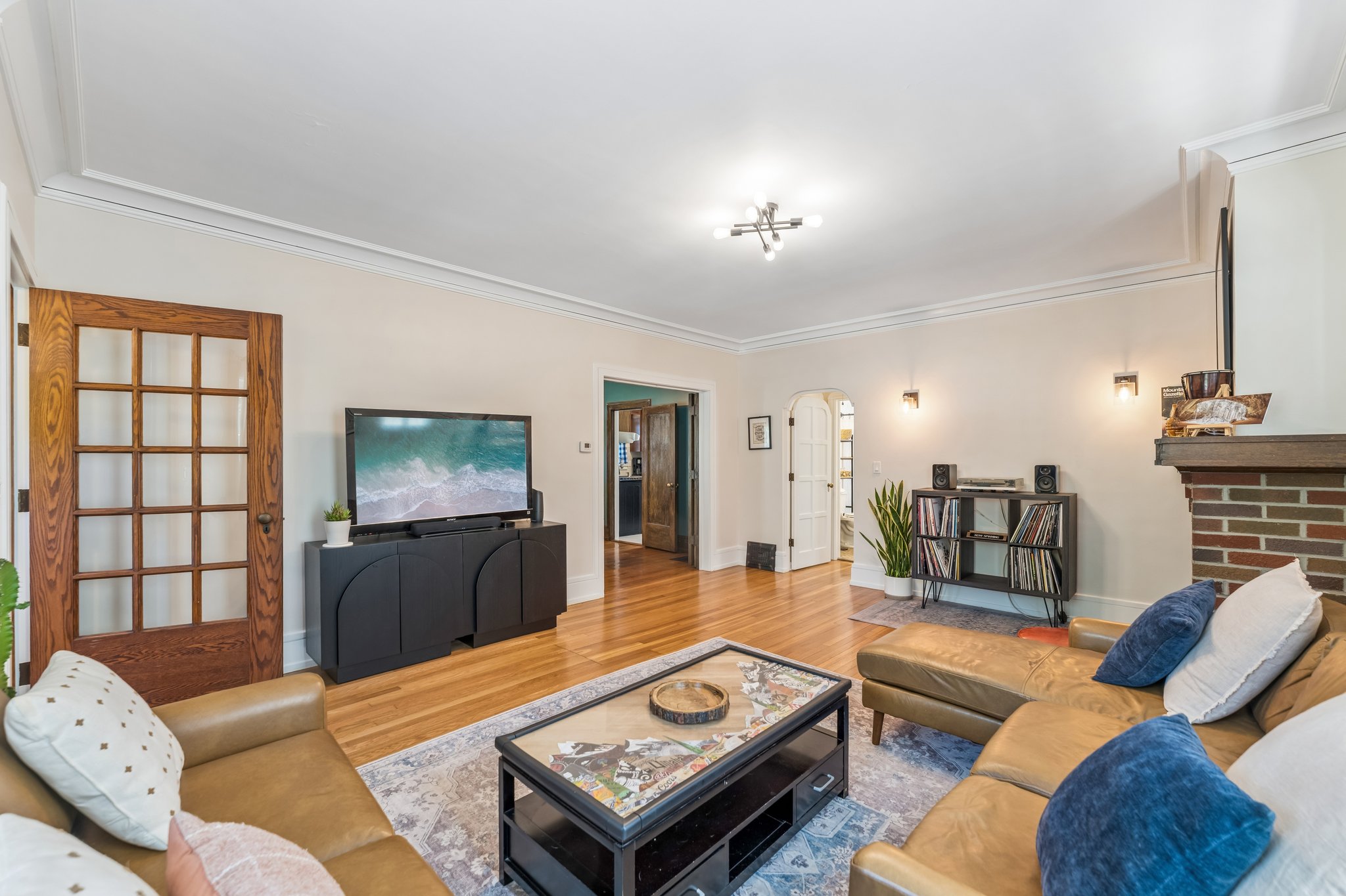 Bradgate Ave-S0508-008.jpg