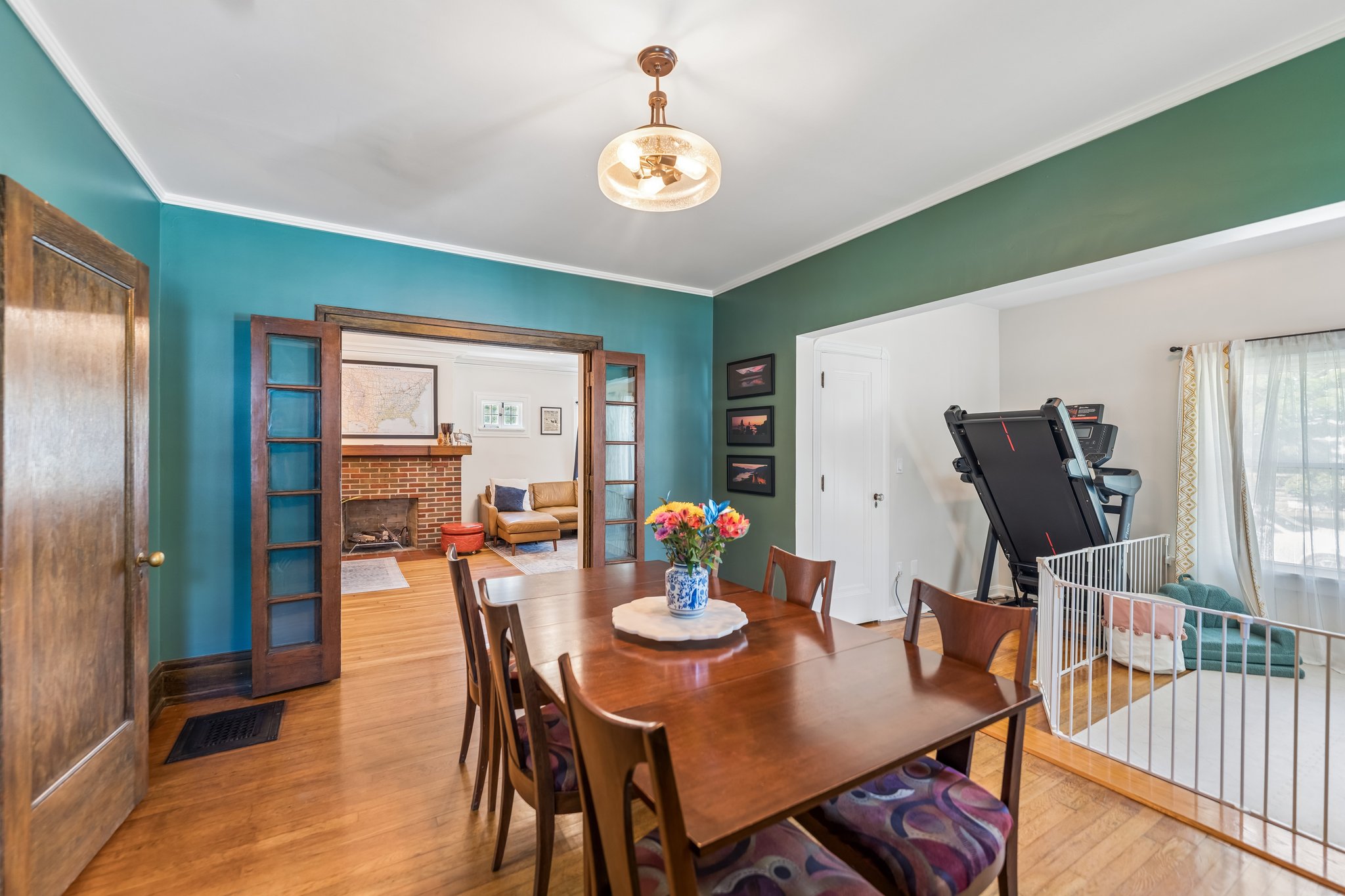 Bradgate Ave-S0508-011.jpg