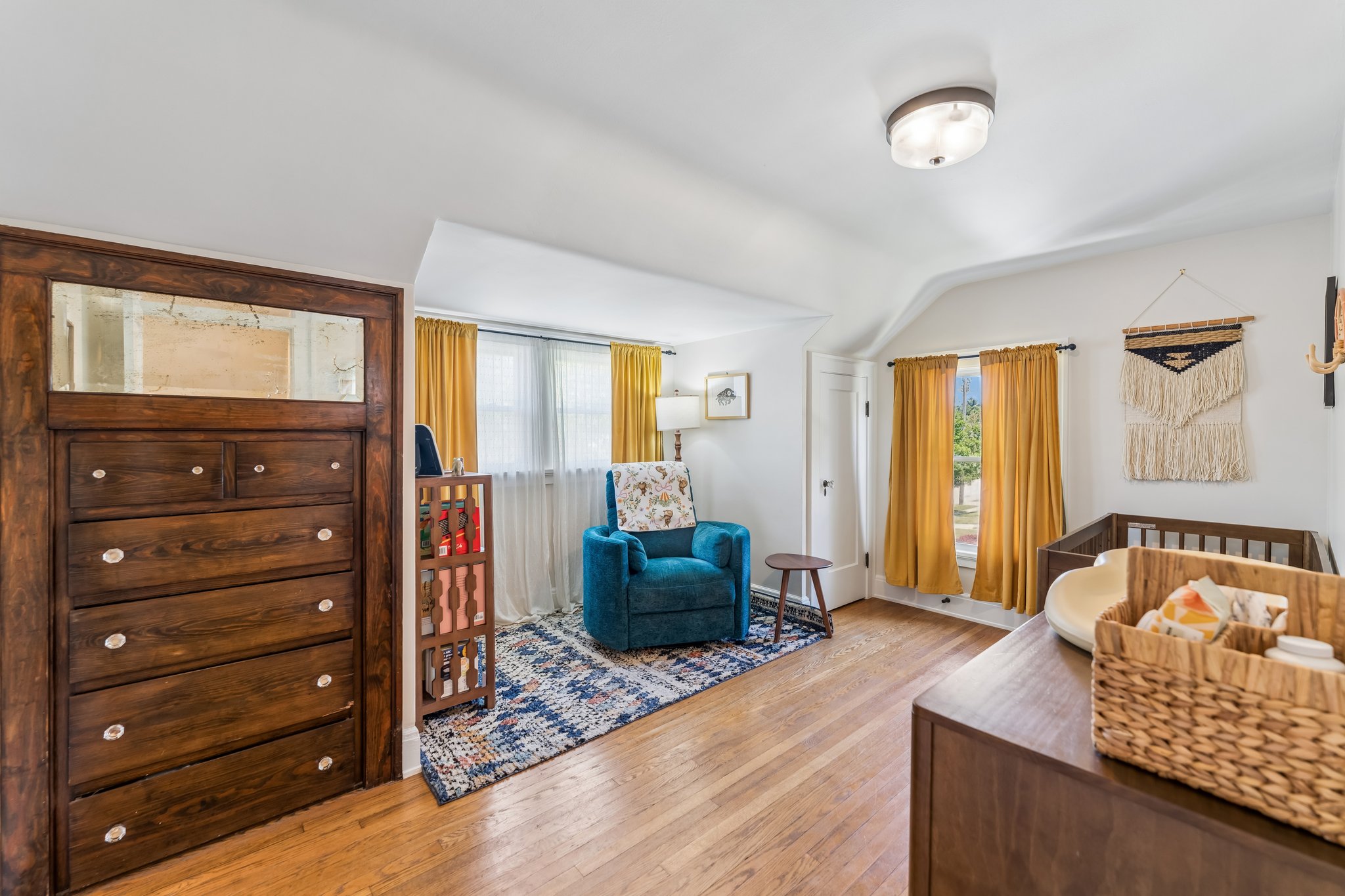 Bradgate Ave-S0508-024.jpg