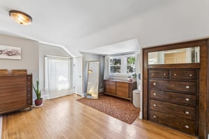 Bradgate Ave-S0508-018.jpg