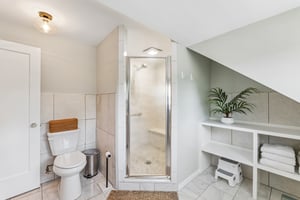 Bradgate Ave-S0508-021.jpg