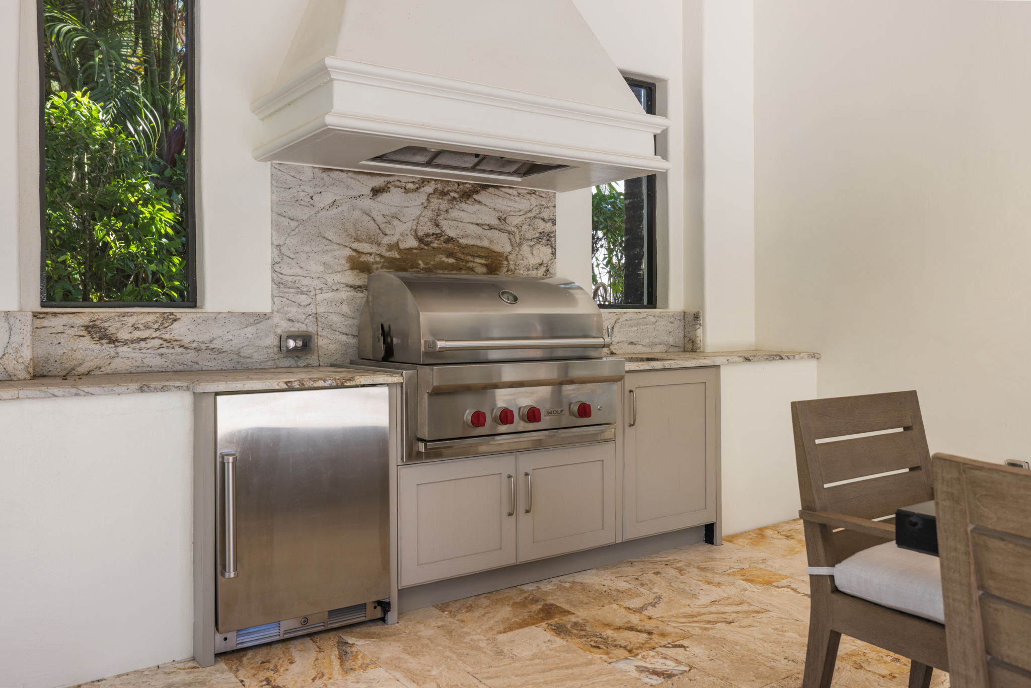 Outdoor Kitchen