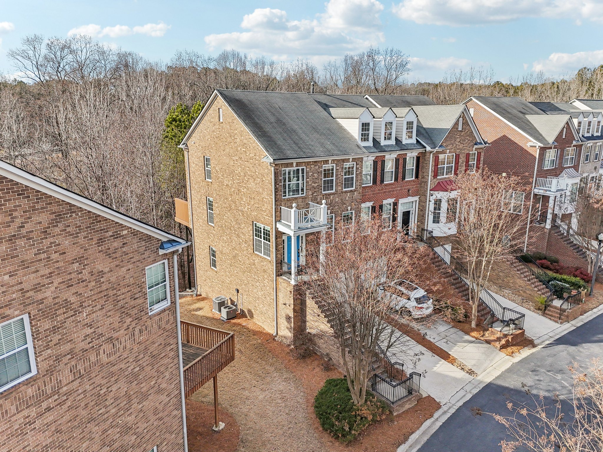 Highlands View Dr-055.jpg