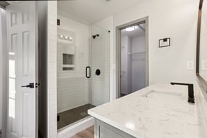 Highlands View Dr-036.jpg