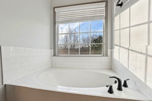 Highlands View Dr-041.jpg