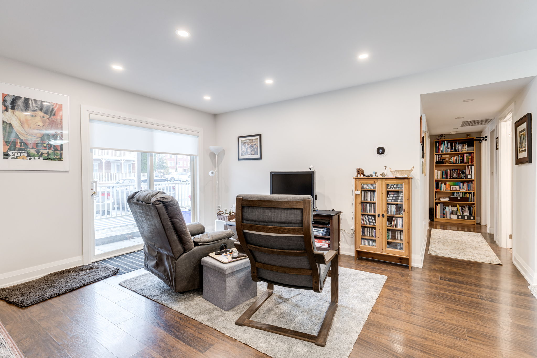 Burlington property showcase — delivered property photograph 4
