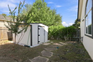  Photo 37
