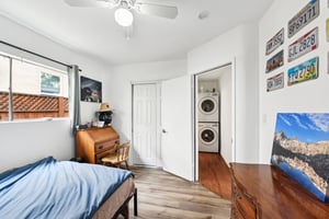 N Oxford Ave-1305-015.jpg