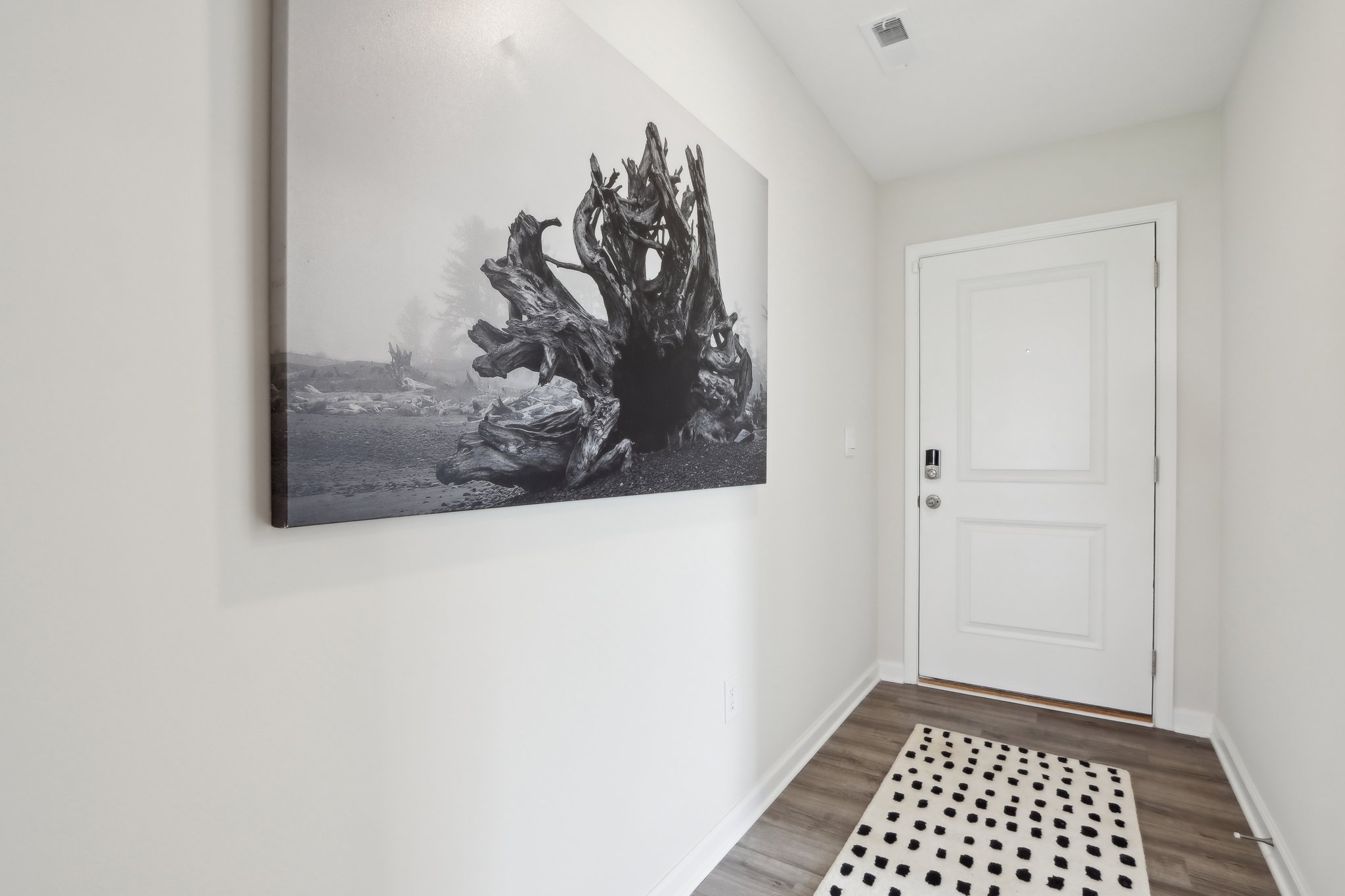 N Winthrop Rd-0605-007.jpg