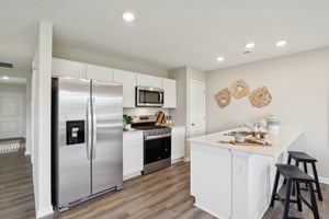 N Winthrop Rd-0605-019.jpg