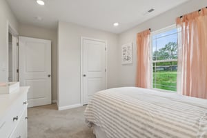 N Winthrop Rd-0605-039.jpg