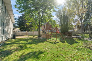  Photo 33