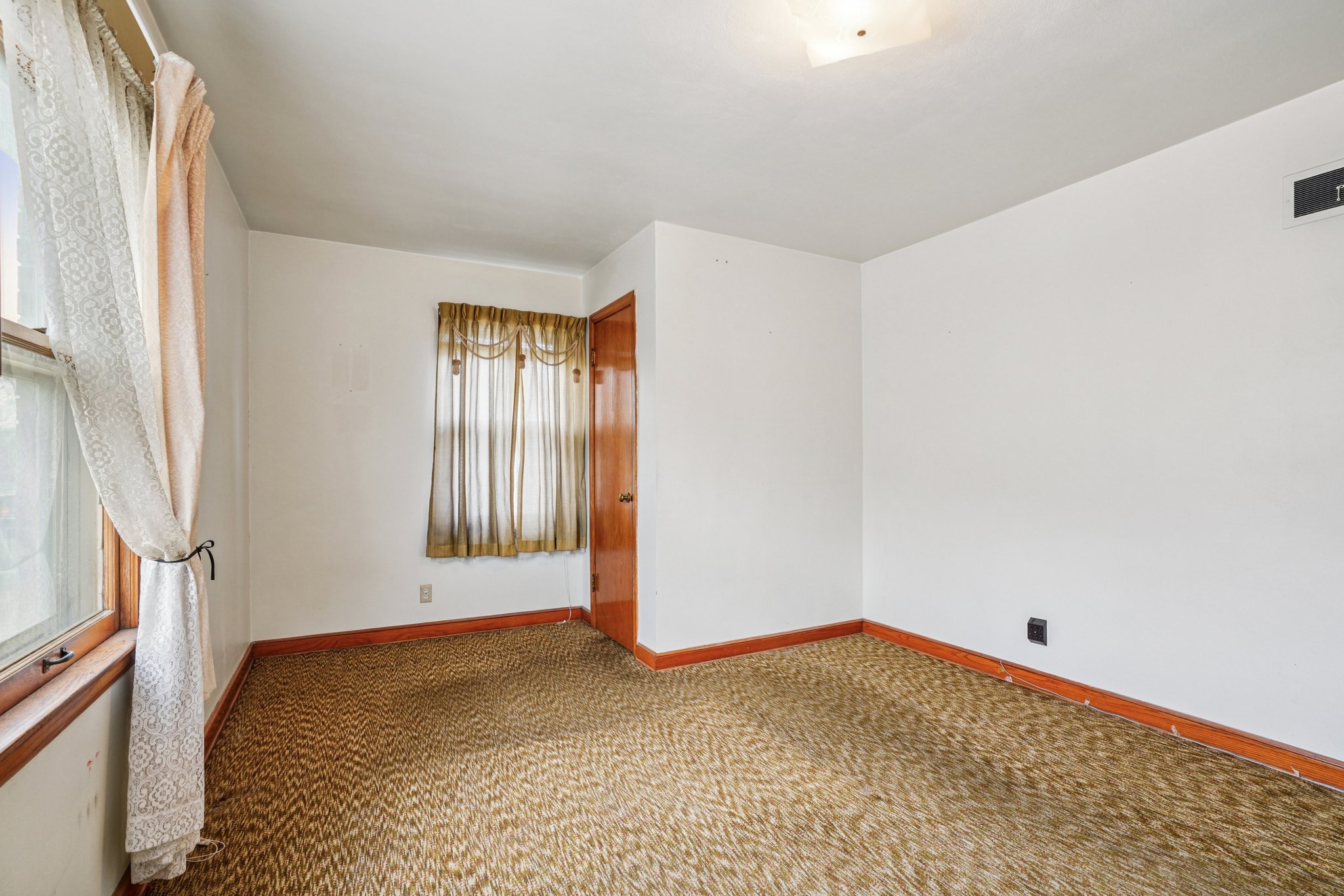 W Oklahoma Ave-S3010-026.jpg