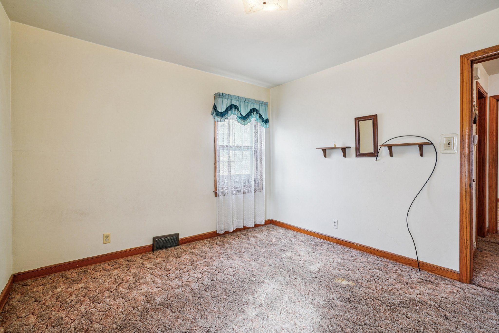 W Oklahoma Ave-S3010-045.jpg