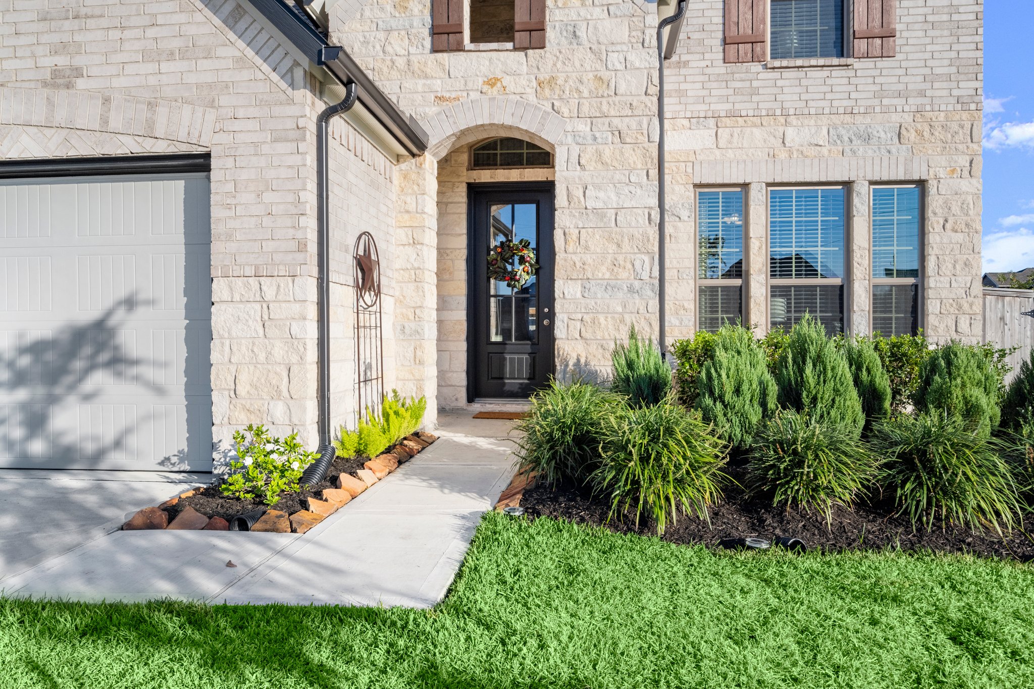  Photo 4