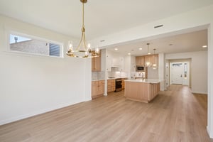 NE 82nd St-S1907-018.jpg