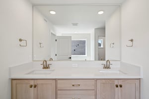 NE 82nd St-S1907-043.jpg
