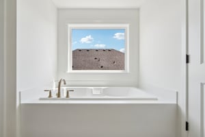 NE 82nd St-S1907-046.jpg