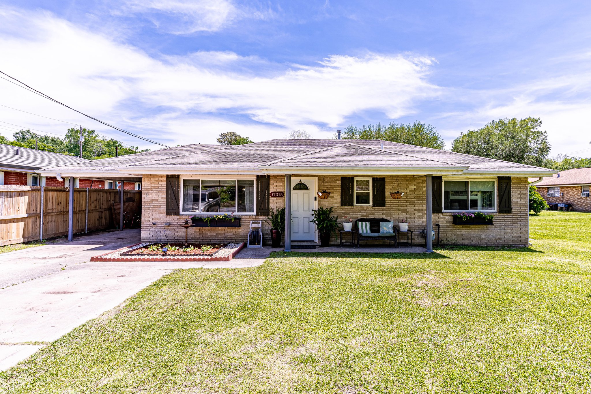 17015 Old Spanish Trail, Des Allemands, LA 70030 We Snap Real Estate