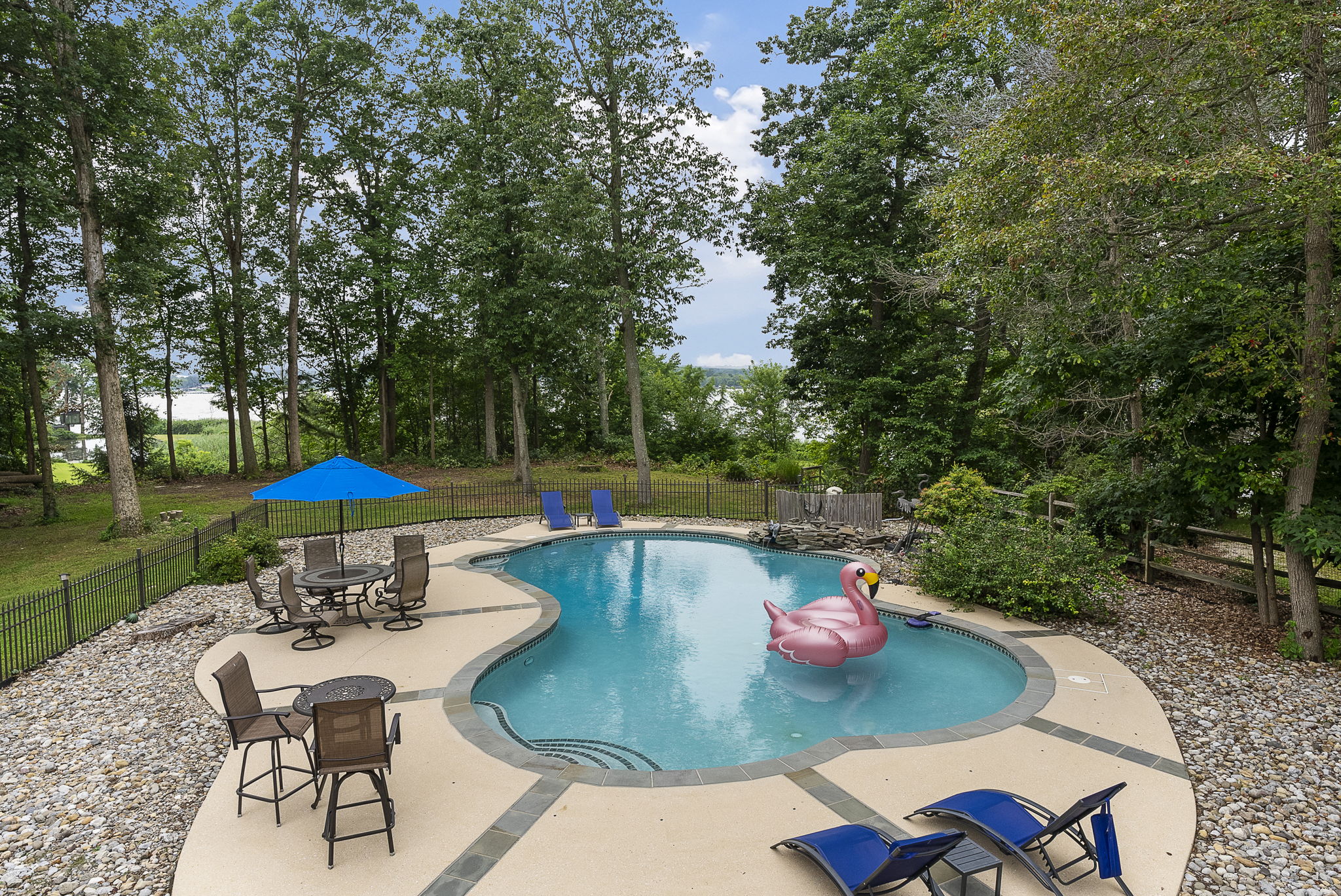 1702 Church Point 65