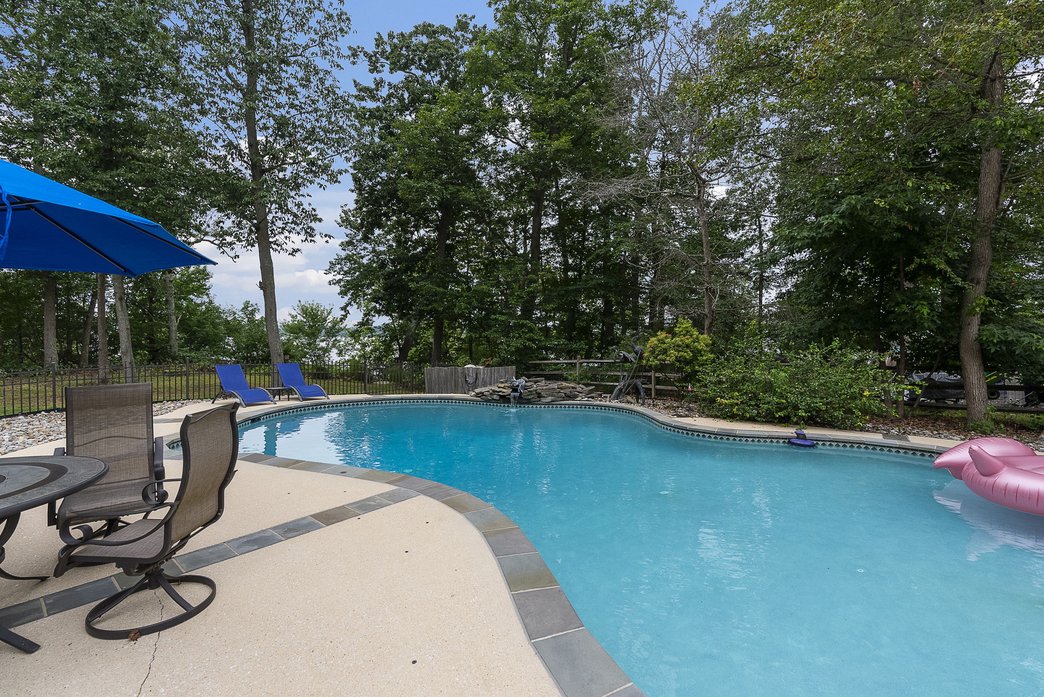 1702 Church Point 68
