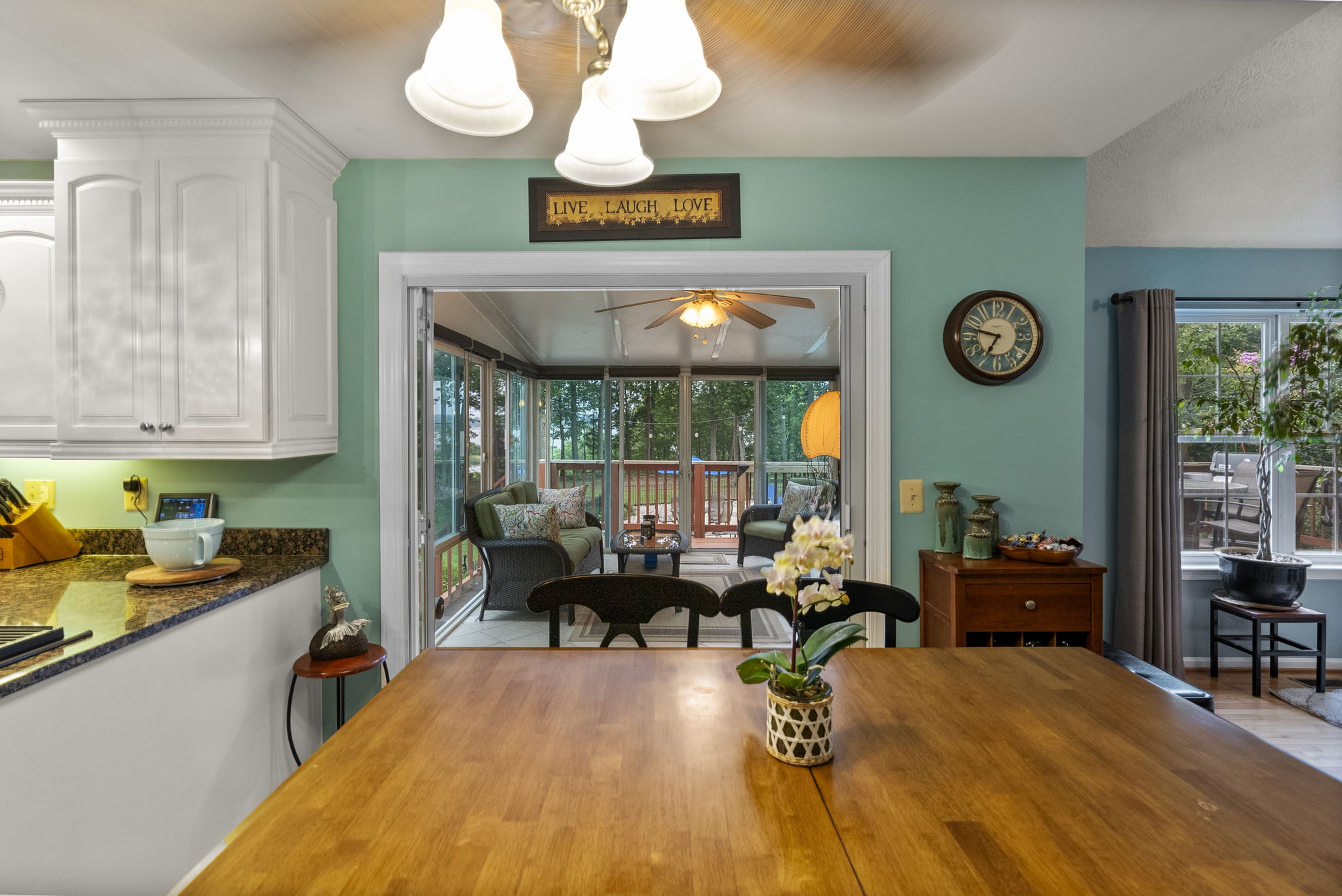 1702 Church Point 74