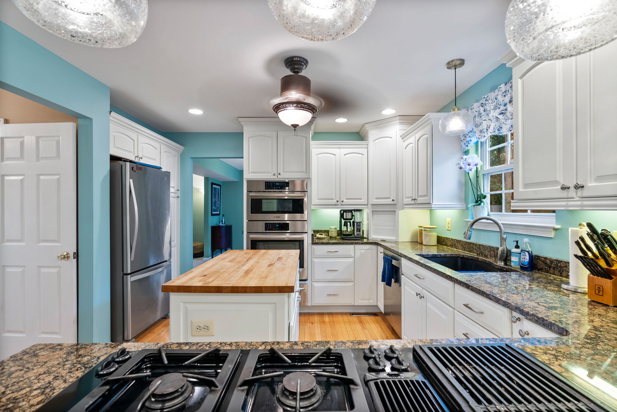 1702 Church Point 13