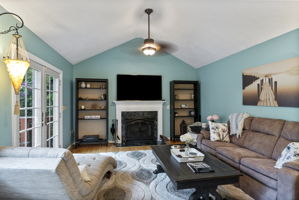 1702 Church Point 28