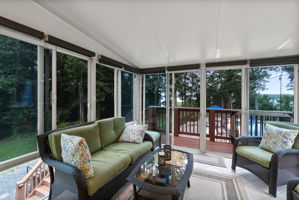 1702 Church Point 32