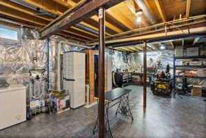 1702 Church Point 36