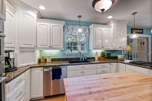 1702 Church Point 15