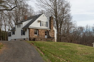 1702 Country Club Rd, Middletown, CT 06457, USA Photo 1