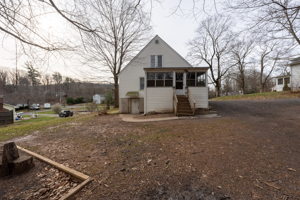 1702 Country Club Rd, Middletown, CT 06457, USA Photo 7