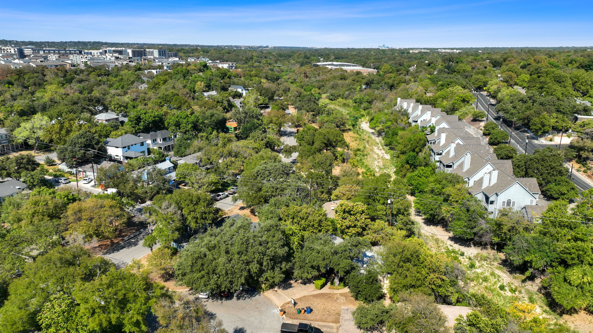 Quiet Culdesac Backing to Shoal Creek