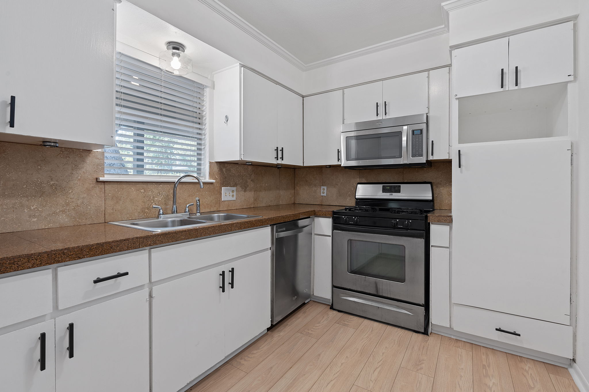 Unit B Kitchen White Cabinets w/ New Hardware