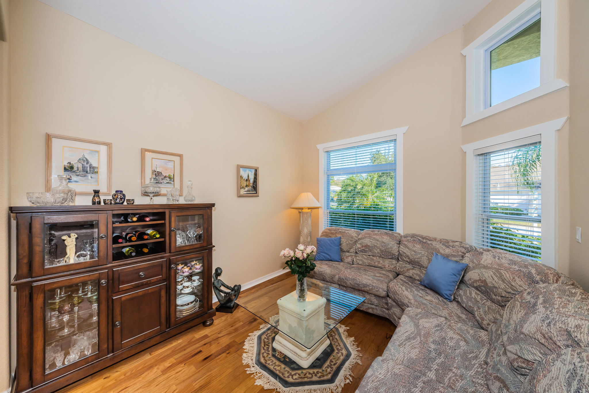 Living Room1-6