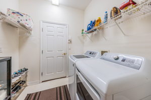 Laundry Room-4