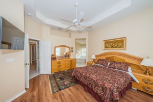 Master Bedroom1a-2