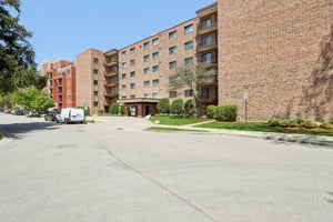 Mill St unit 302-1105-002.jpg