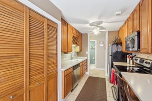 Mill St unit 302-1105-011.jpg