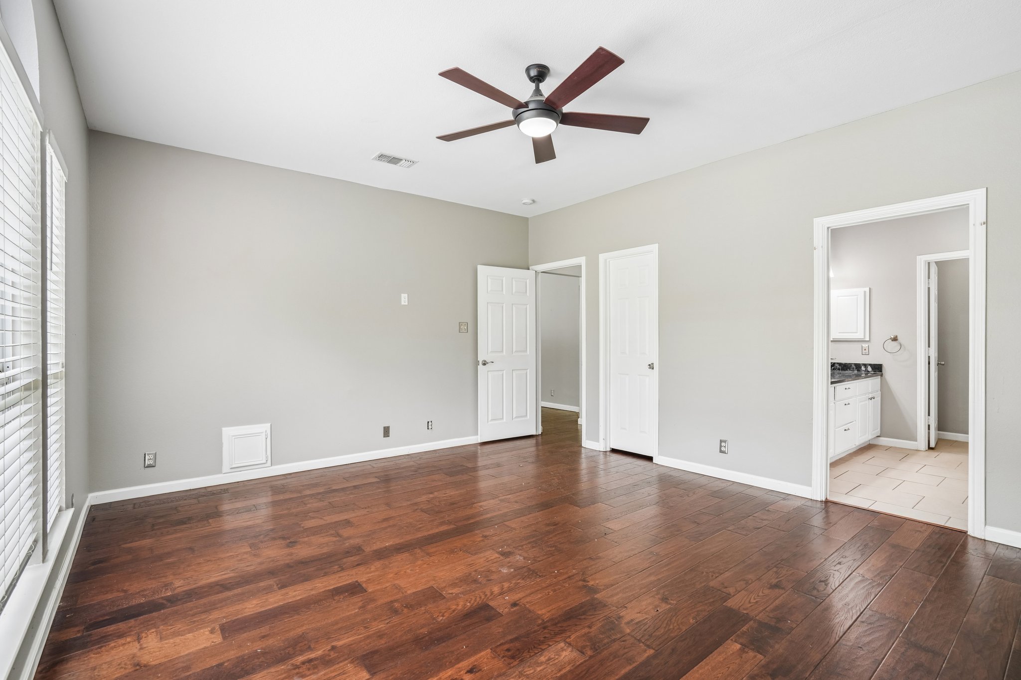 Hadbury Ln-S0605-019.jpg