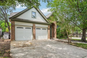 Hadbury Ln-S0605-002.jpg