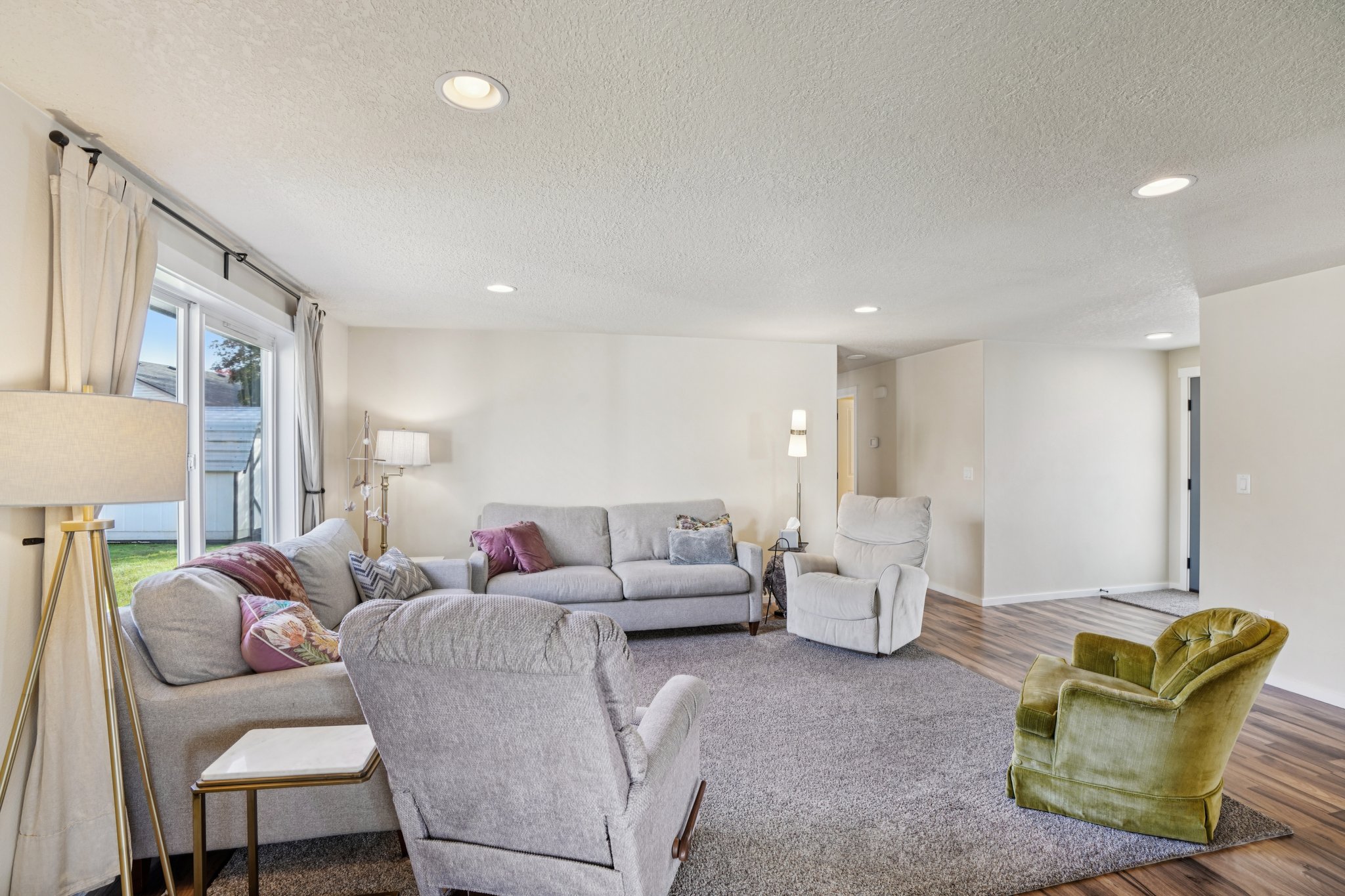 SW 2nd Ave-S3010-010.jpg